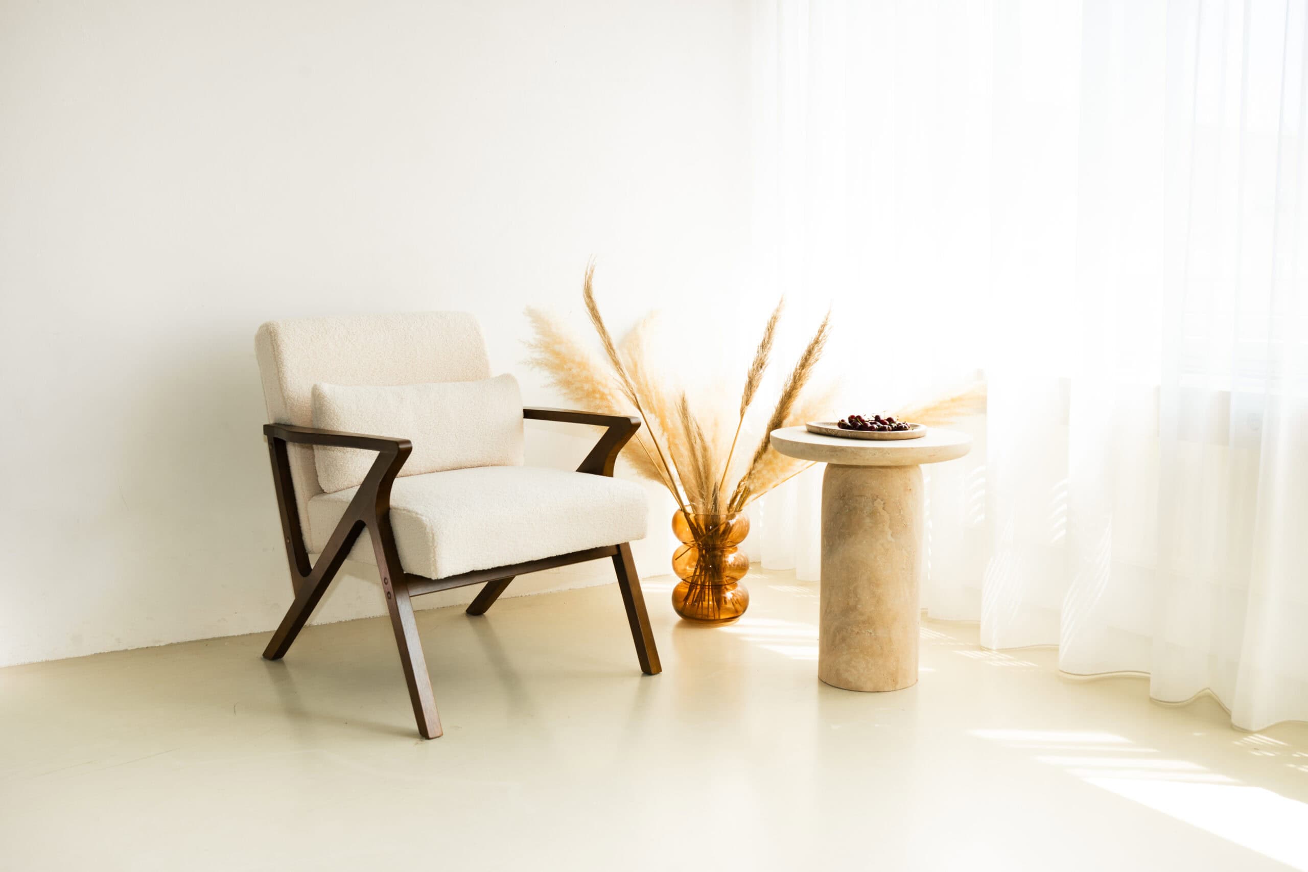 Travé Side Table
